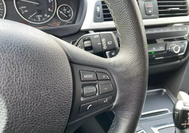 BMW Seria 3 320d xDrive