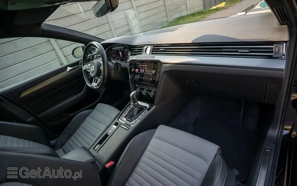 VOLKSWAGEN Passat Variant 1.8 TSI (BlueMotion Technology) DSG Highline