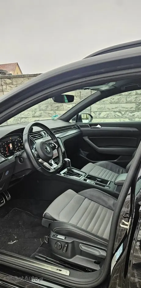VOLKSWAGEN Passat Variant 1.8 TSI (BlueMotion Technology) DSG Highline