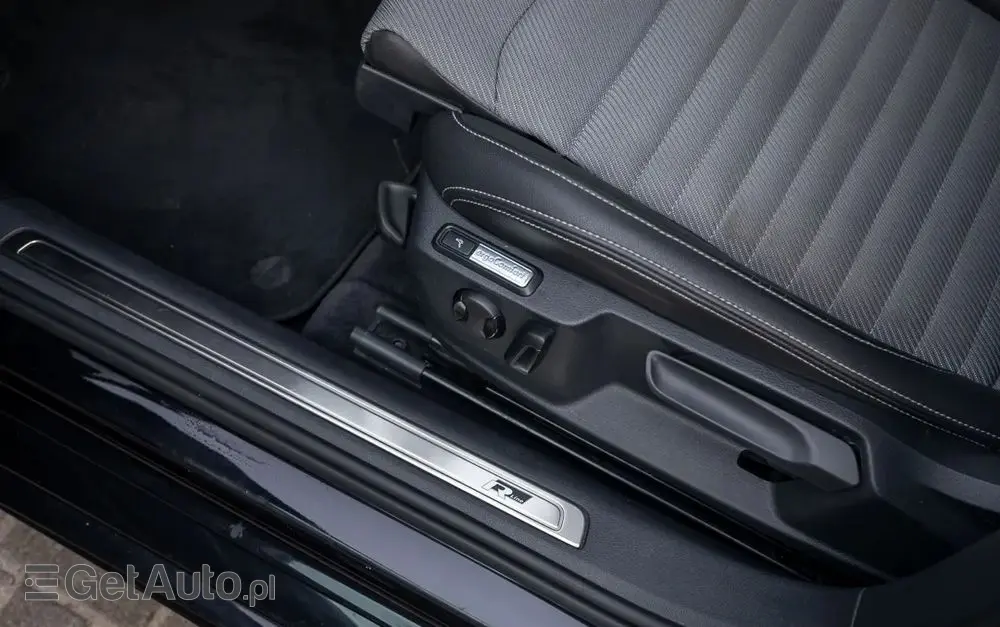 VOLKSWAGEN Passat Variant 1.8 TSI (BlueMotion Technology) DSG Highline