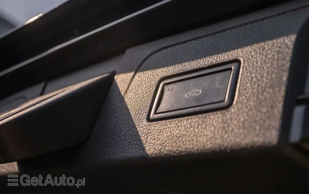 VOLKSWAGEN Passat Variant 1.8 TSI (BlueMotion Technology) DSG Highline