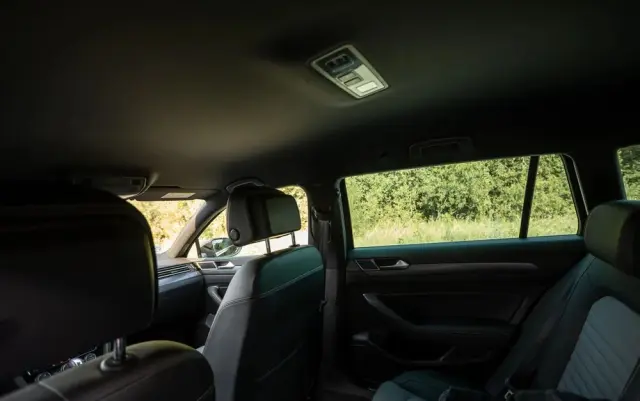 VOLKSWAGEN Passat Variant 1.8 TSI (BlueMotion Technology) DSG Highline