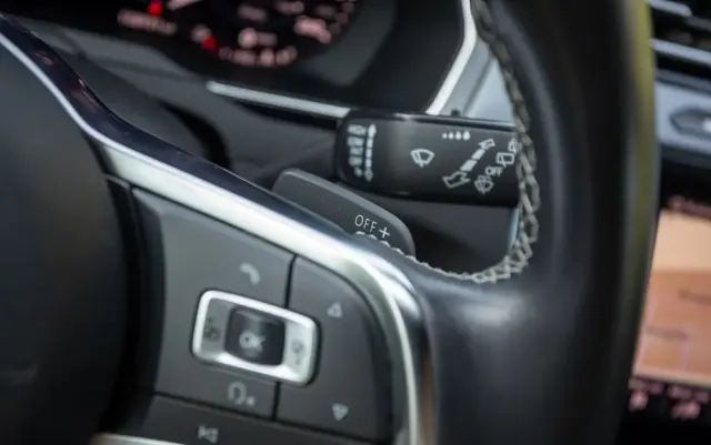 VOLKSWAGEN Passat Variant 1.8 TSI (BlueMotion Technology) DSG Highline