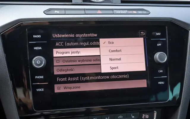 VOLKSWAGEN Passat Variant 1.8 TSI (BlueMotion Technology) DSG Highline