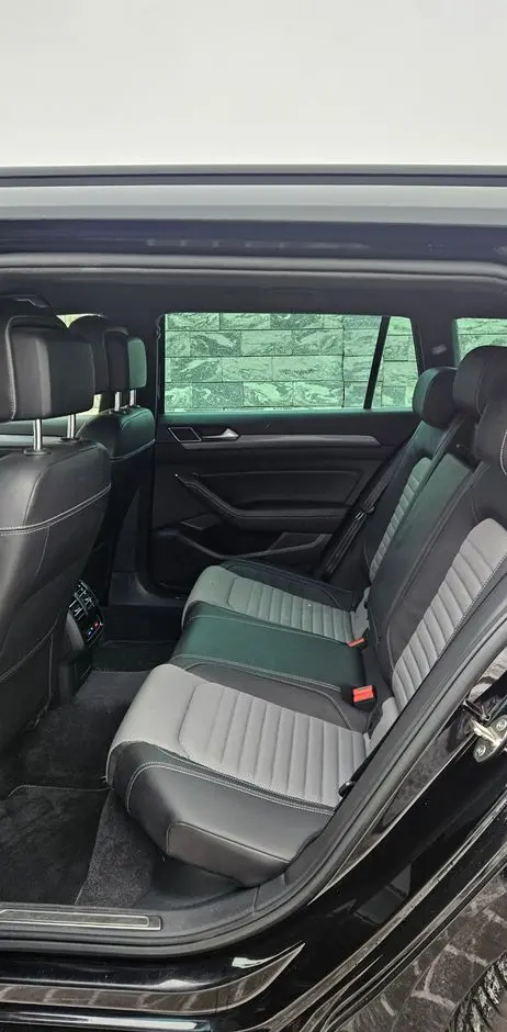 VOLKSWAGEN Passat Variant 1.8 TSI (BlueMotion Technology) DSG Highline