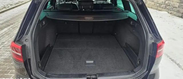 VOLKSWAGEN Passat Variant 1.8 TSI (BlueMotion Technology) DSG Highline