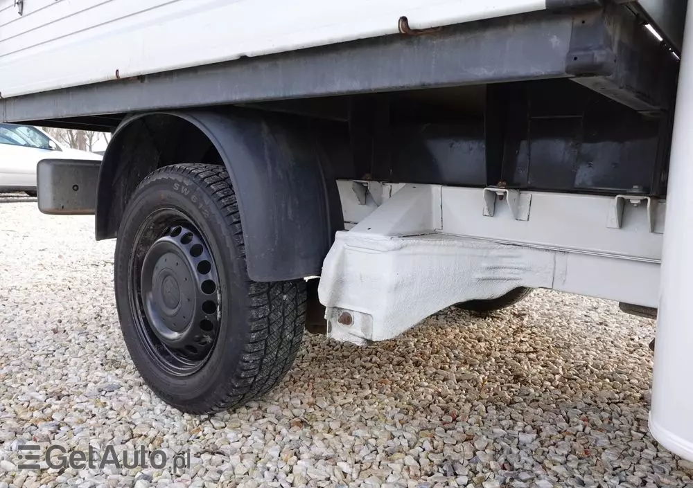 VOLKSWAGEN TRANSPORTER LONG - PRYCZA 6OSÓB 