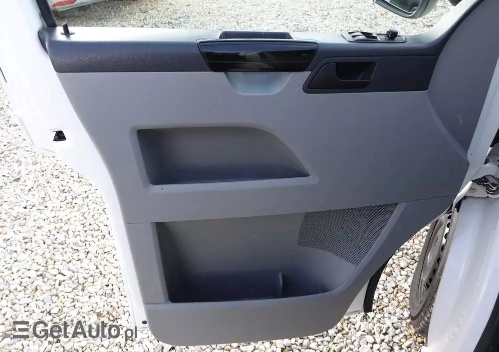 VOLKSWAGEN TRANSPORTER LONG - PRYCZA 6OSÓB 