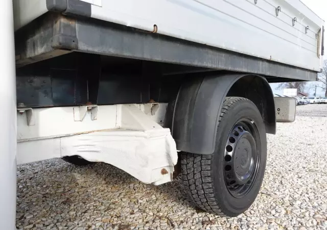 VOLKSWAGEN TRANSPORTER LONG - PRYCZA 6OSÓB 