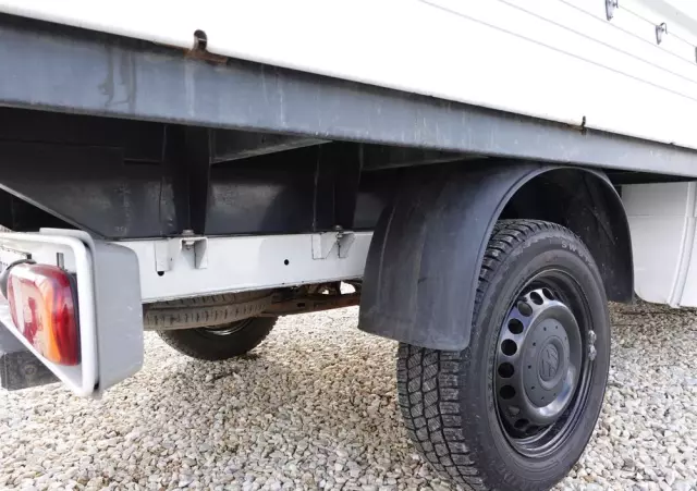 VOLKSWAGEN TRANSPORTER LONG - PRYCZA 6OSÓB 