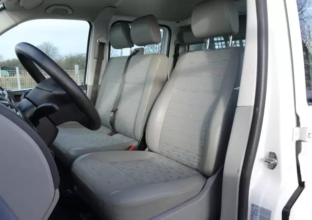 VOLKSWAGEN TRANSPORTER LONG - PRYCZA 6OSÓB 