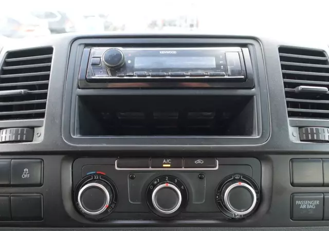 VOLKSWAGEN TRANSPORTER LONG - PRYCZA 6OSÓB 