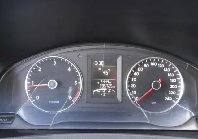 VOLKSWAGEN TRANSPORTER LONG - PRYCZA 6OSÓB 