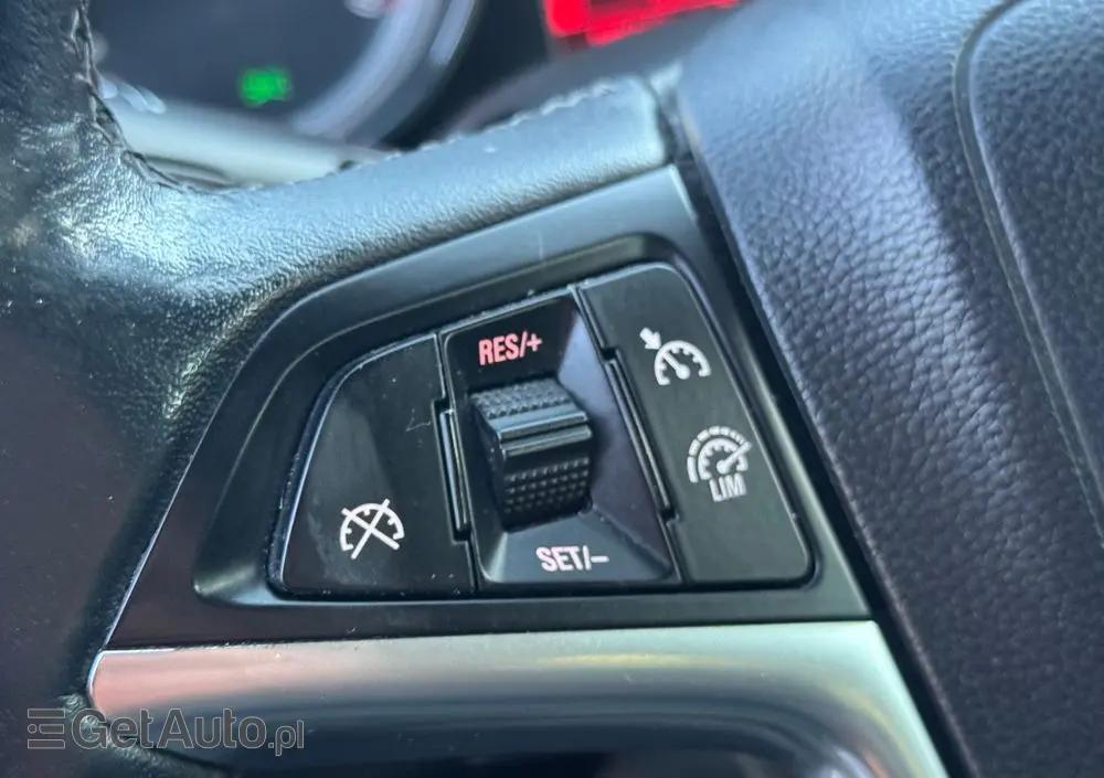 OPEL Astra 1.7 CDTI DPF 150 Jahre