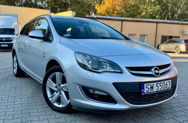 OPEL Astra 1.7 CDTI DPF 150 Jahre