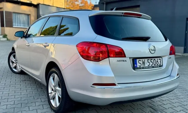 OPEL Astra 1.7 CDTI DPF 150 Jahre