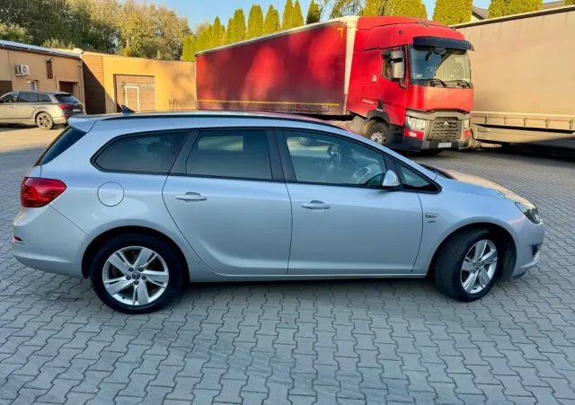 OPEL Astra 1.7 CDTI DPF 150 Jahre