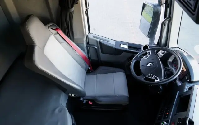 RENAULT T 460 / HYDRAULIKA DWUOBWODOWA / RETARDER / SPROWADZONA 