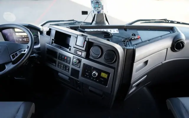 RENAULT T 460 / HYDRAULIKA DWUOBWODOWA / RETARDER / SPROWADZONA 