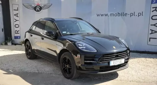 PORSCHE Macan 