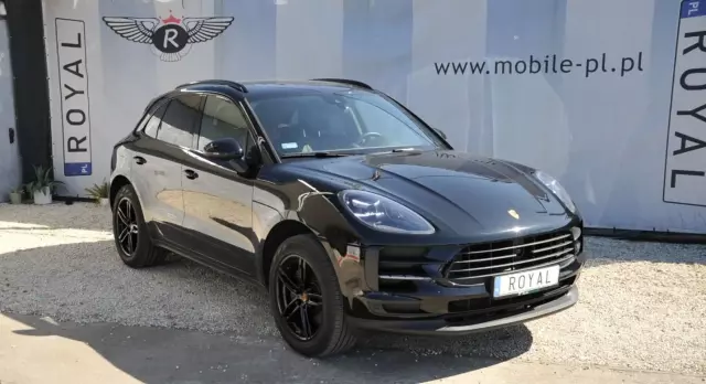 PORSCHE Macan 