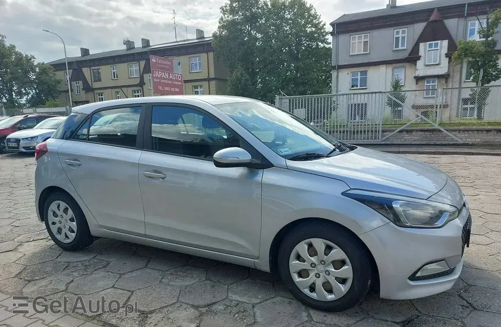 HYUNDAI I20 
