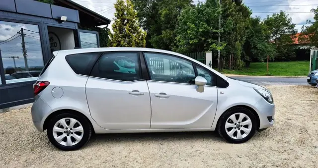 OPEL Meriva 1.4 T Cosmo