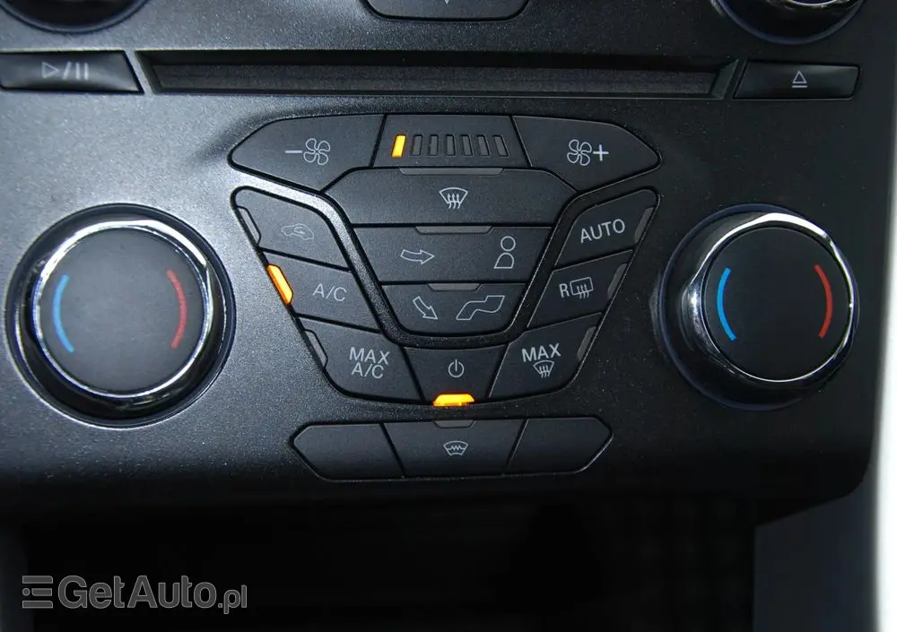 FORD Mondeo 1.5 EcoBoost Silver X (Amb Plus)