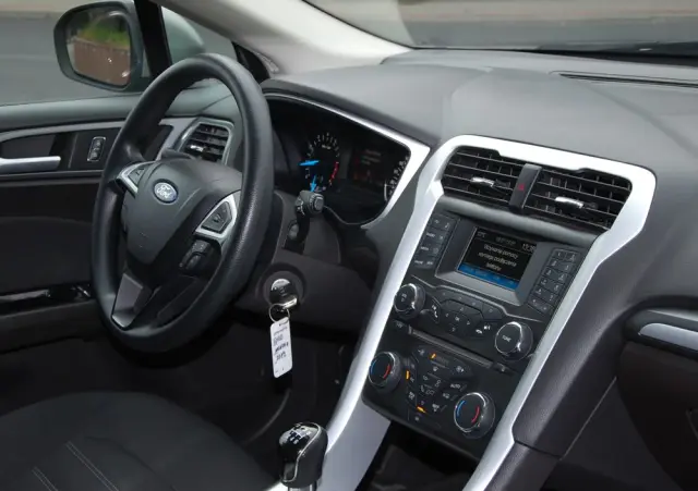 FORD Mondeo 1.5 EcoBoost Silver X (Amb Plus)