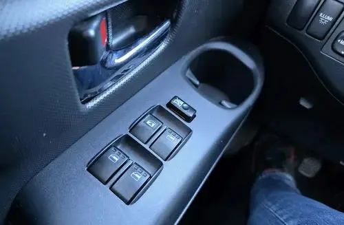 DAIHATSU Materia 