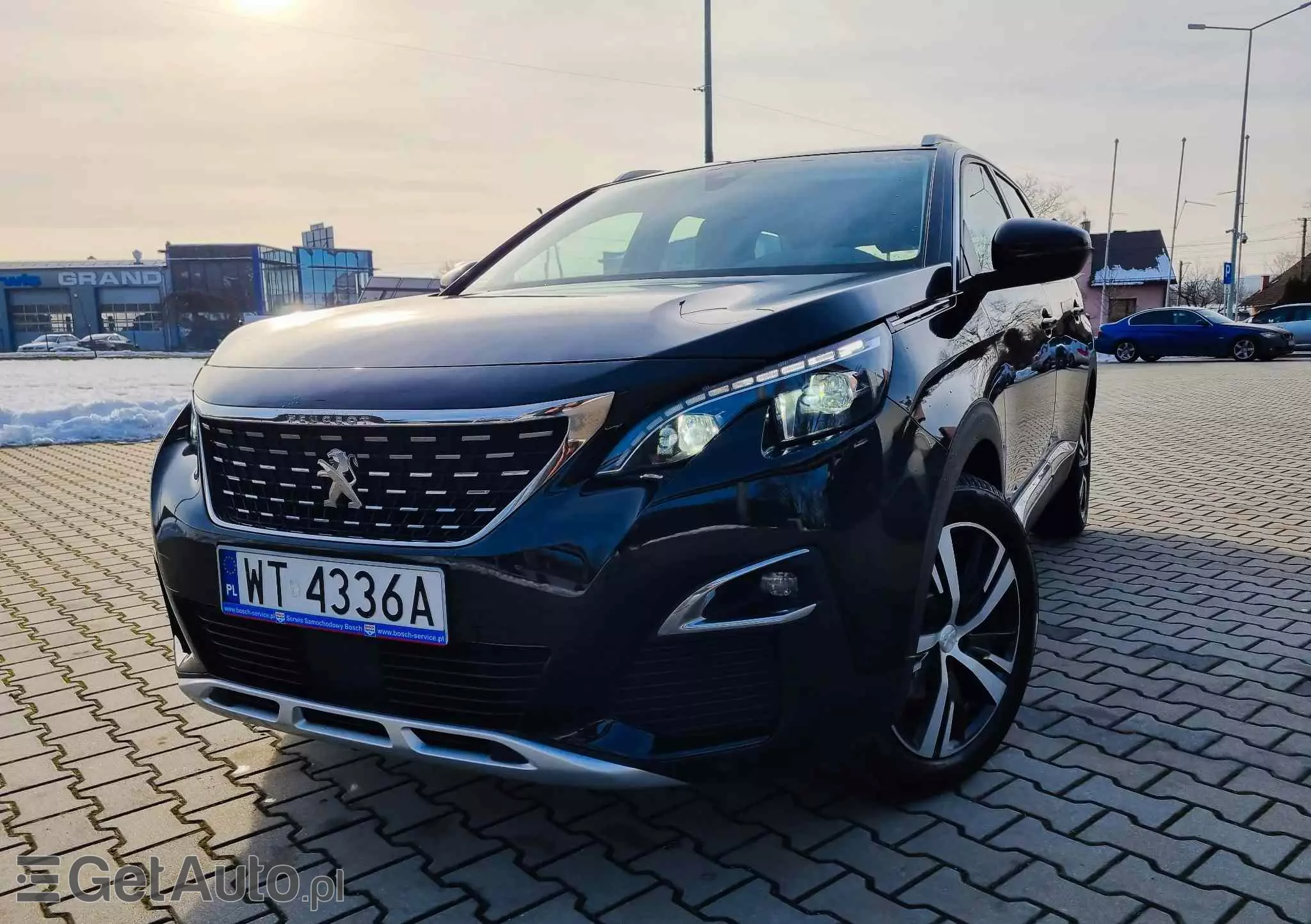 PEUGEOT 5008 1.5 BlueHDI Allure S&S