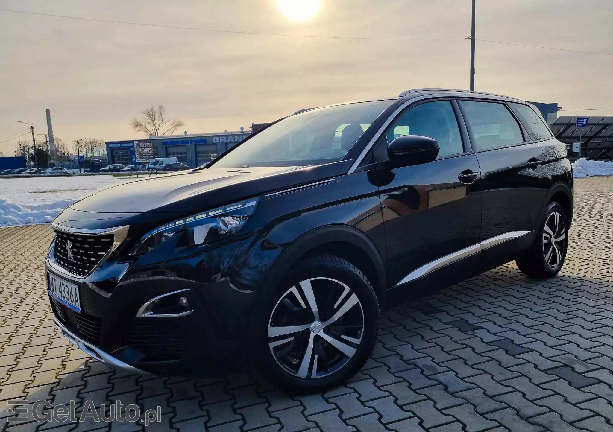 PEUGEOT 5008 1.5 BlueHDI Allure S&S