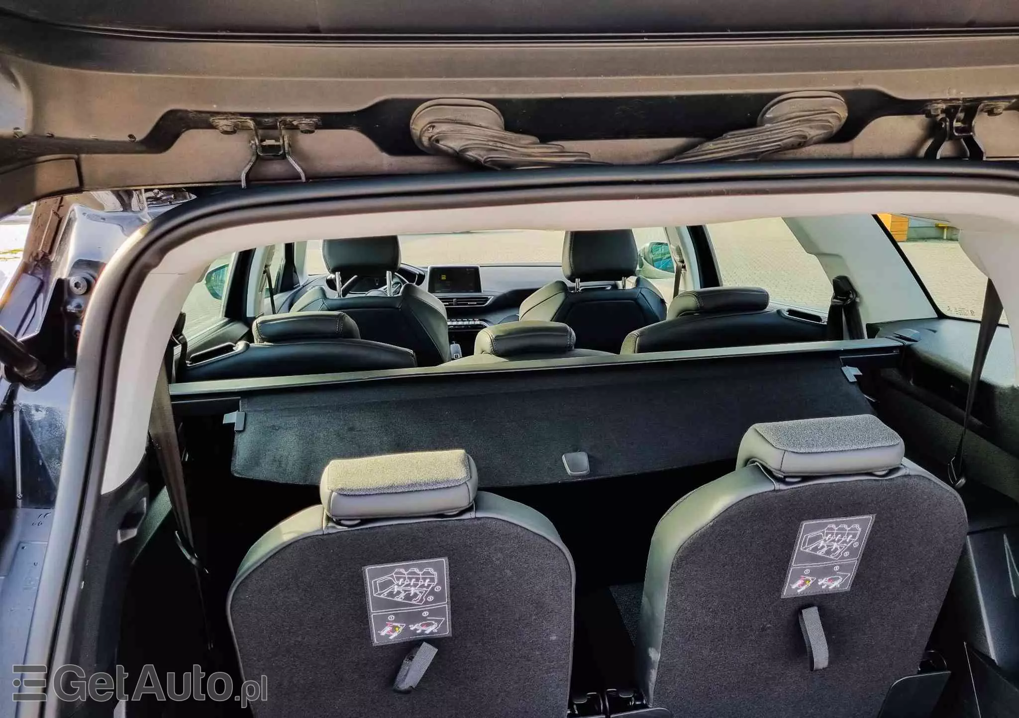 PEUGEOT 5008 1.5 BlueHDI Allure S&S