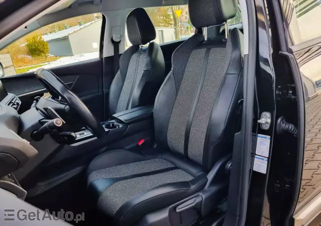 PEUGEOT 5008 1.5 BlueHDI Allure S&S