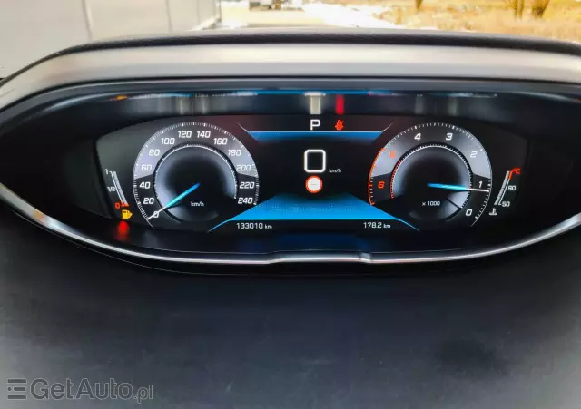 PEUGEOT 5008 1.5 BlueHDI Allure S&S