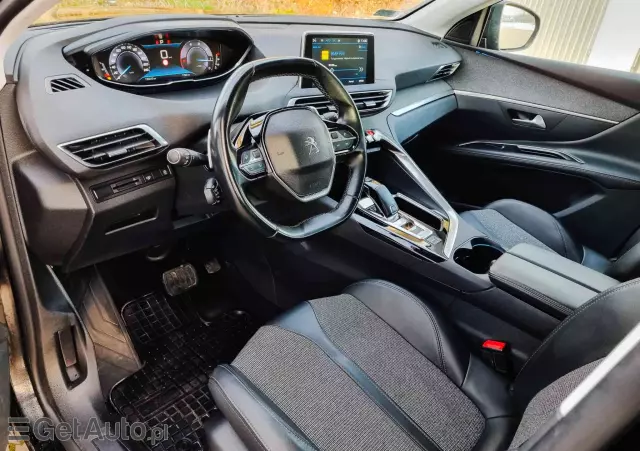 PEUGEOT 5008 1.5 BlueHDI Allure S&S