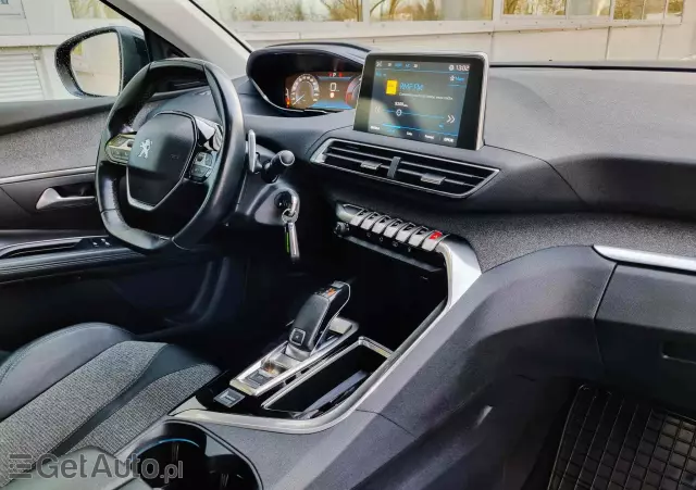 PEUGEOT 5008 1.5 BlueHDI Allure S&S