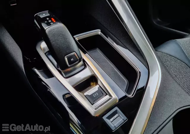 PEUGEOT 5008 1.5 BlueHDI Allure S&S