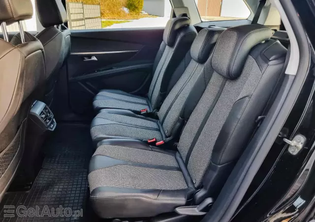 PEUGEOT 5008 1.5 BlueHDI Allure S&S