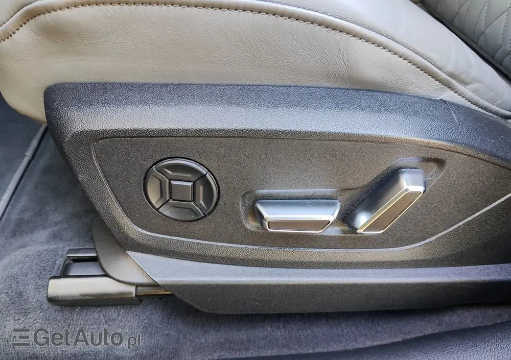 AUDI E-tron 50 Quattro S Line