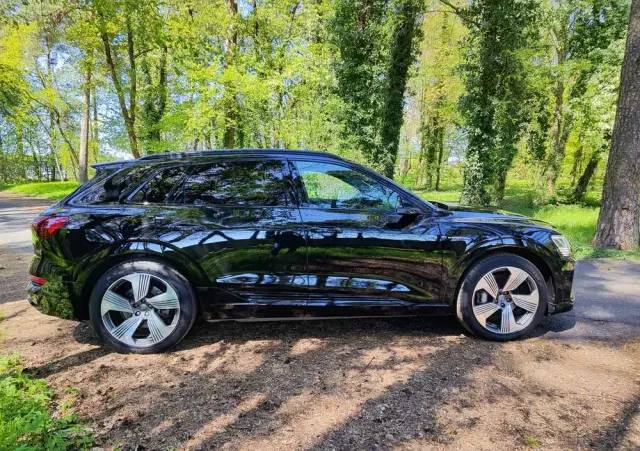 AUDI E-tron 50 Quattro S Line