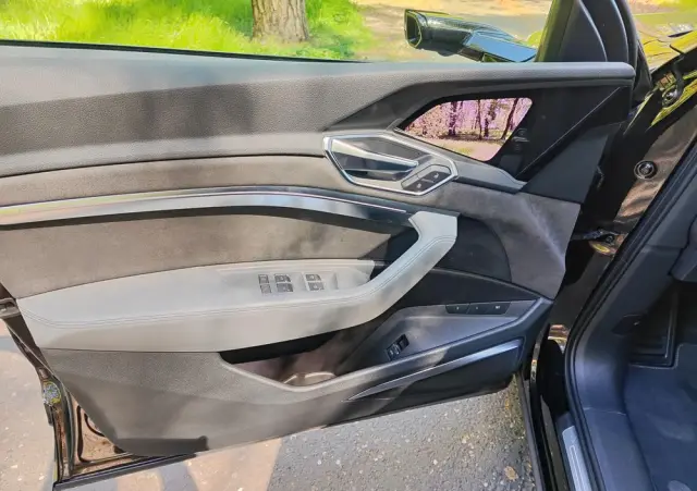 AUDI E-tron 50 Quattro S Line