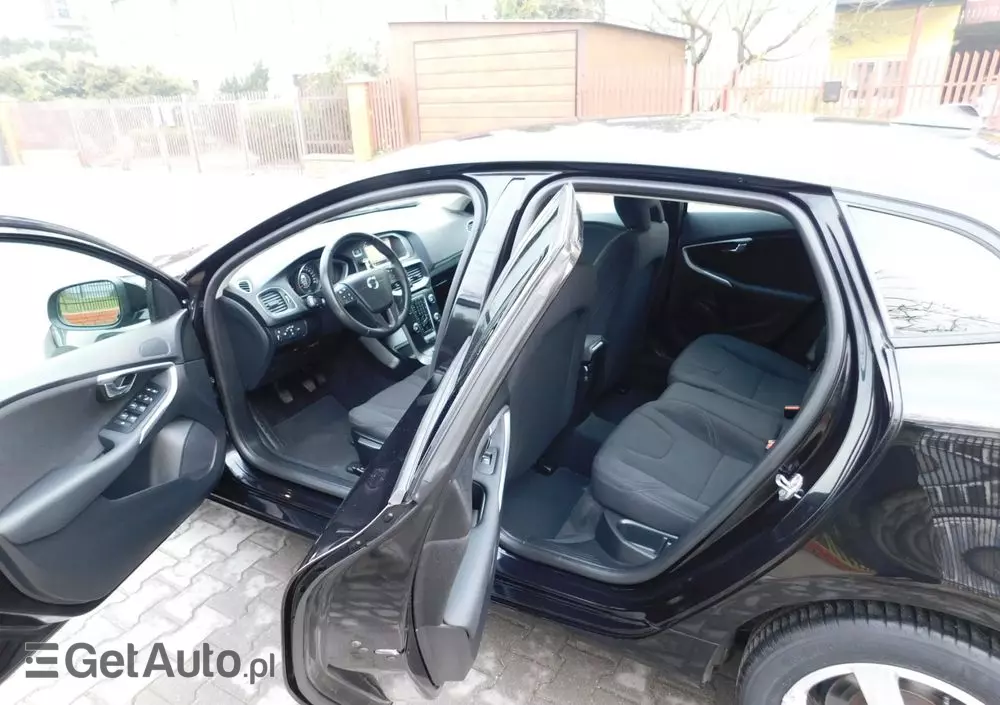 VOLVO V40 D2 Drive-E Kinetic