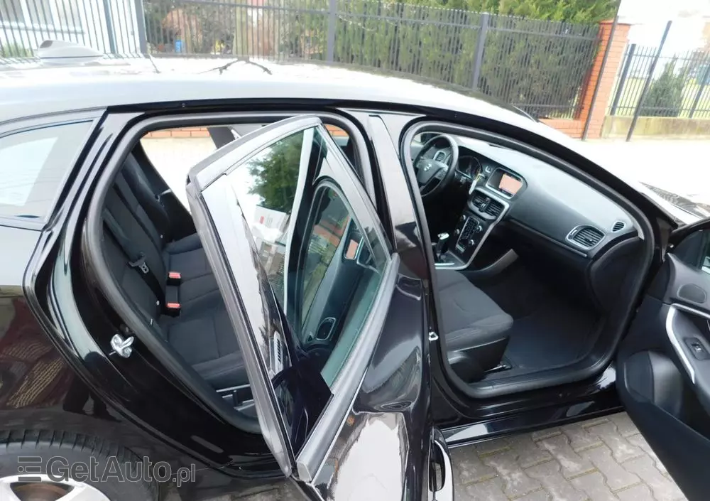 VOLVO V40 D2 Drive-E Kinetic