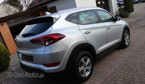 HYUNDAI Tucson 