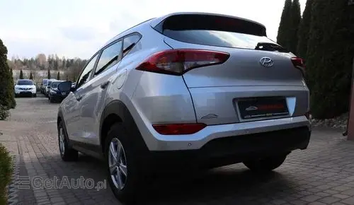 HYUNDAI Tucson 