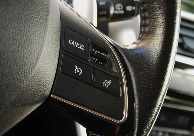 MITSUBISHI Eclipse Cross 1.5 T GPF Intense Pro CVT