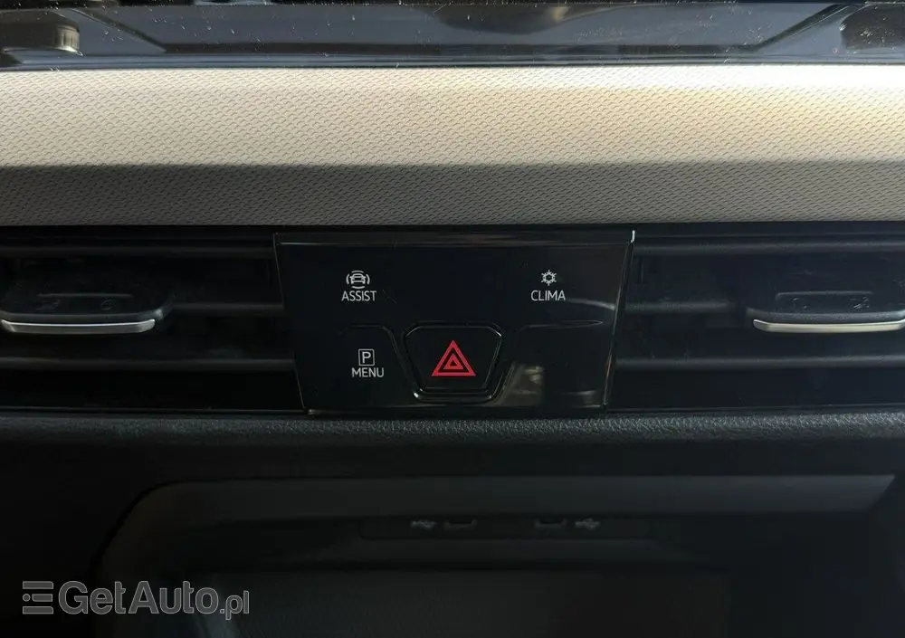 VOLKSWAGEN Golf 1.0 TSI