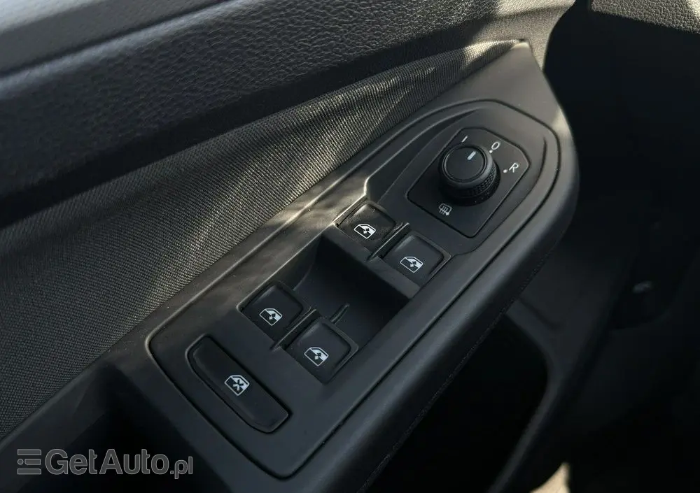 VOLKSWAGEN Golf 1.0 TSI