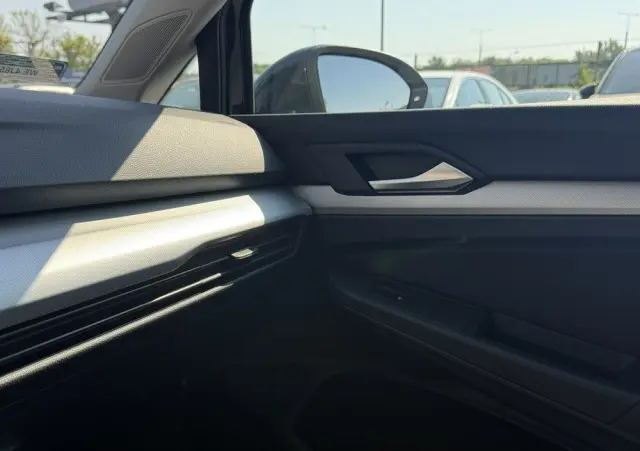 VOLKSWAGEN Golf 1.0 TSI